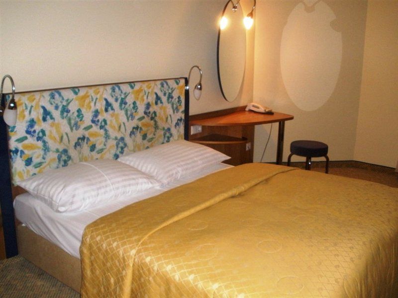Starlight Suiten Hotel Budapesta Exterior foto